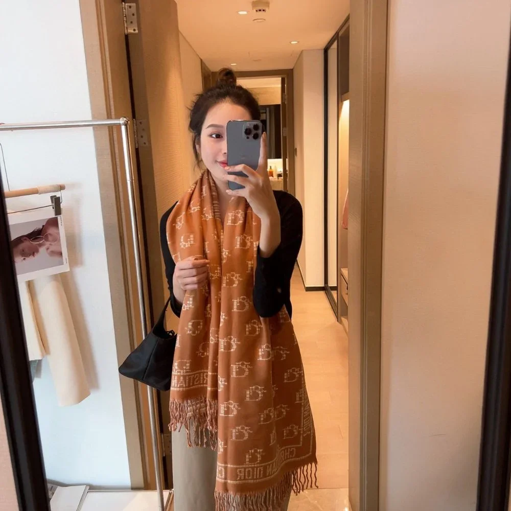 💎✨AUTHENTIC✨💎Dior scarf